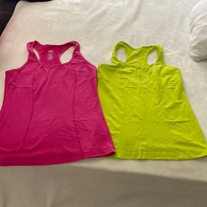 2 athletic tops